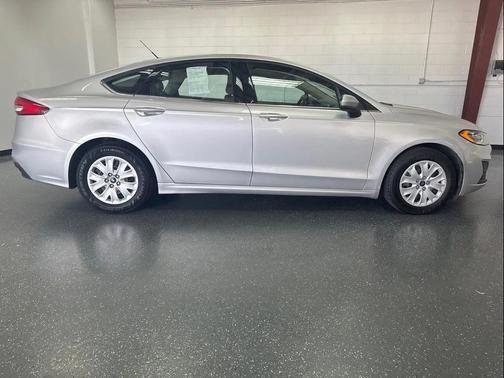 2019 Ford Fusion S