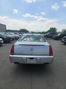 2010 Cadillac DTS Base