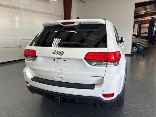 2016 Jeep Grand Cherokee Laredo