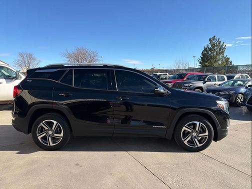2020 GMC Terrain SLT