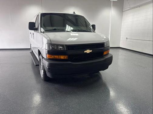 2021 Chevrolet Express 2500 RWD 2500 Regular Wheelbase WT