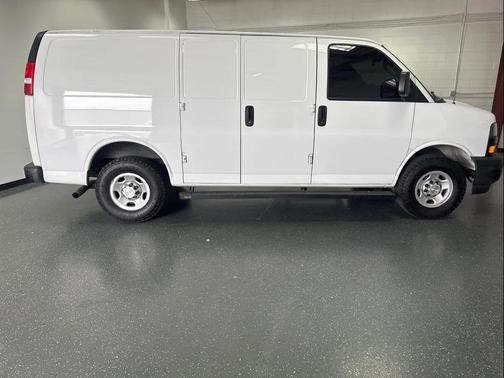 2021 Chevrolet Express 2500 RWD 2500 Regular Wheelbase WT