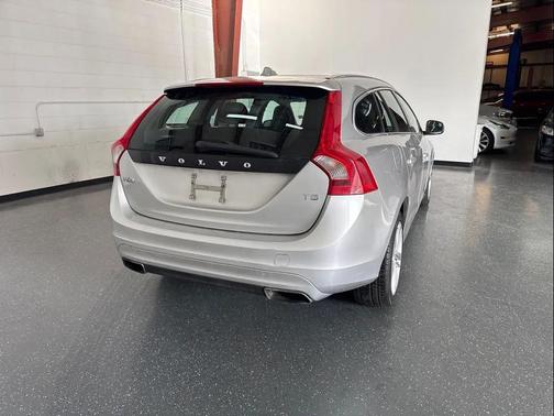 2015 Volvo V60 T5 Premier