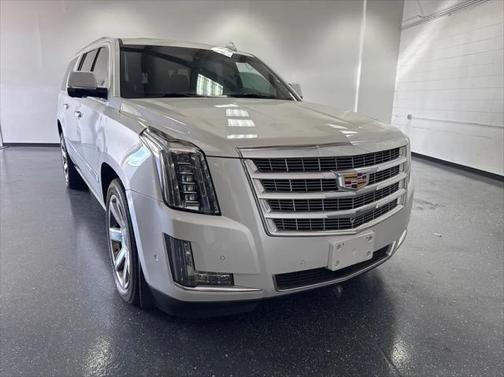 2017 Cadillac Escalade ESV Premium Luxury