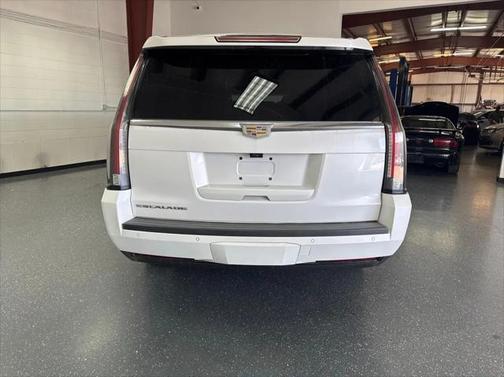 2017 Cadillac Escalade ESV Premium Luxury