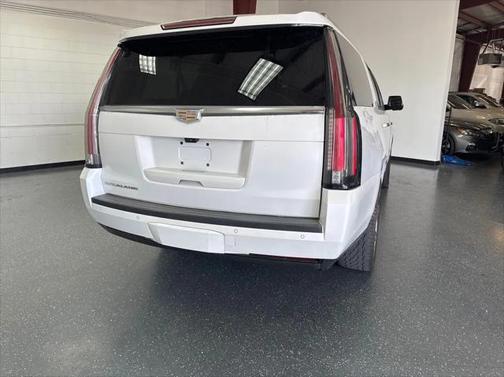 2017 Cadillac Escalade ESV Premium Luxury