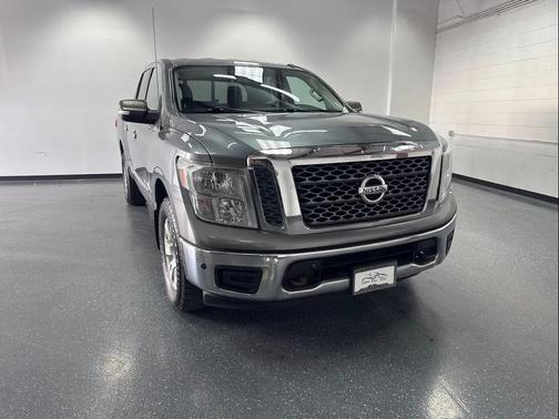 2018 Nissan Titan SV