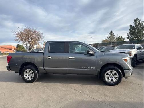 2018 Nissan Titan SV
