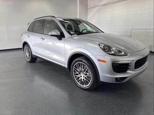 2016 Porsche Cayenne Cayenne