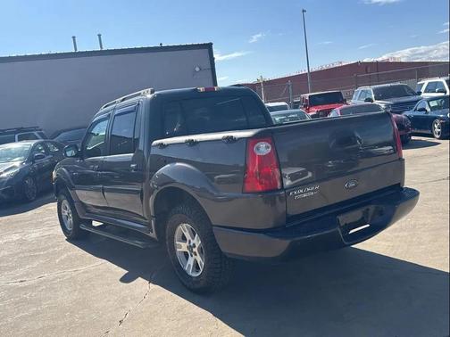 2005 Ford Explorer Sport Trac XLT