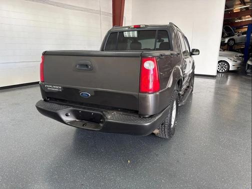 2005 Ford Explorer Sport Trac XLT
