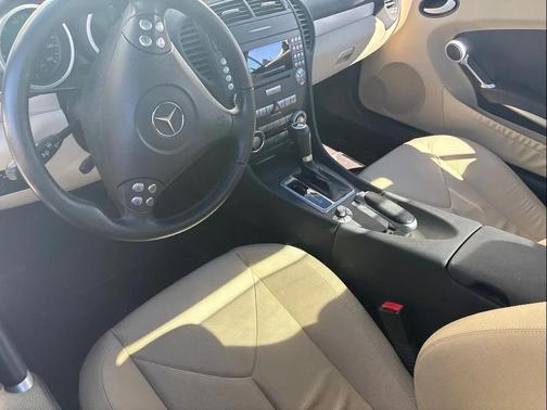 2006 Mercedes-Benz SLK-Class Base