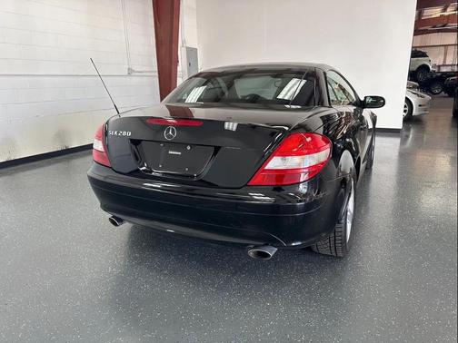 2006 Mercedes-Benz SLK-Class Base