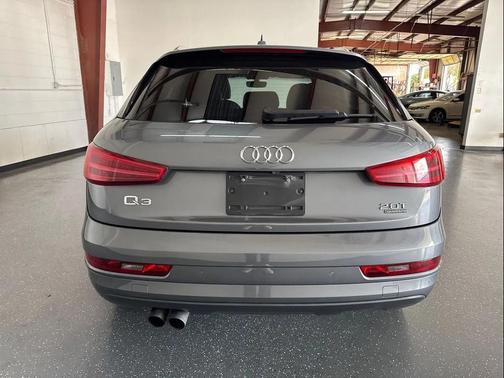 2016 Audi Q3 2.0T Premium Plus
