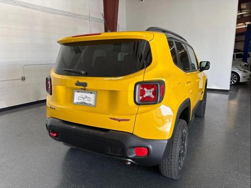 2016 Jeep Renegade Trailhawk
