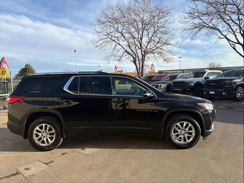 2018 Chevrolet Traverse LT Cloth