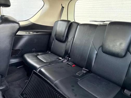 2013 INFINITI QX56 Base