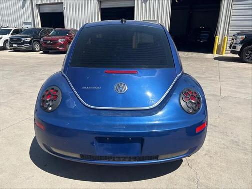 2008 Volkswagen New Beetle S