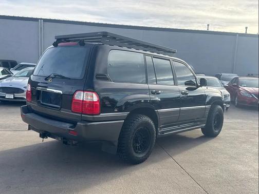 2002 Lexus LX 470 Base