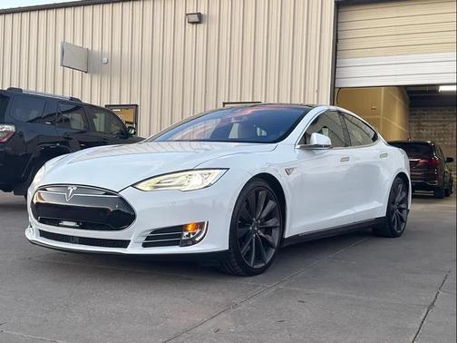 2015 Tesla Model S 85D