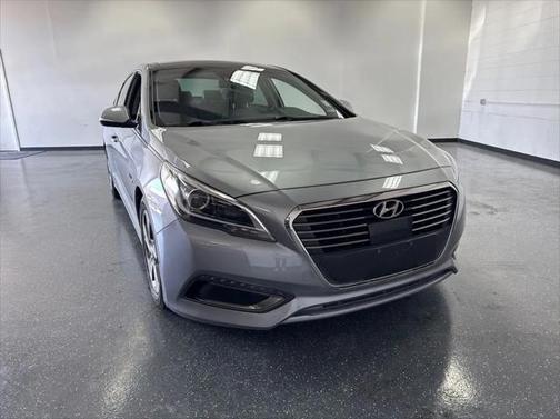 2016 Hyundai SONATA Hybrid Limited