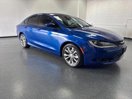 2016 Chrysler 200 S