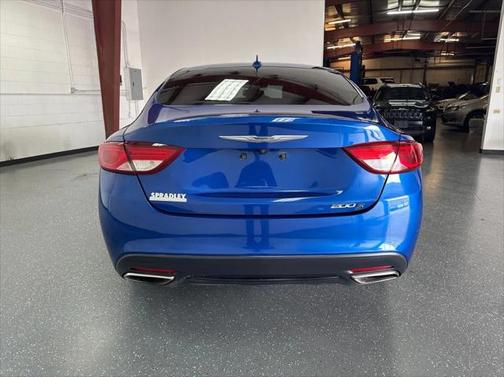 2016 Chrysler 200 S