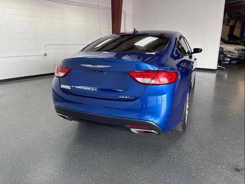 2016 Chrysler 200 S