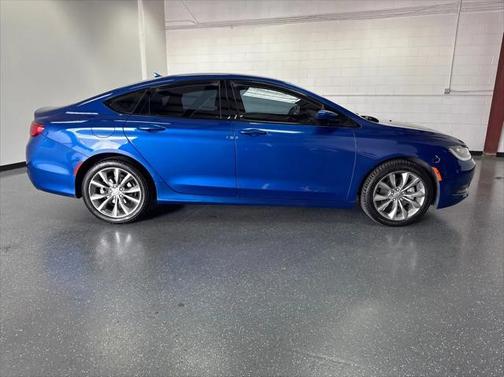 2016 Chrysler 200 S