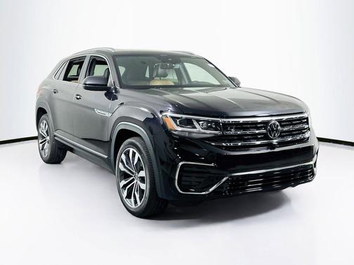 Deep Black Pearl 2023 Volkswagen Atlas Cross Sport 3.6L V6 SEL Premium R-Line