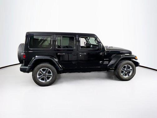 2023 Jeep Wrangler 4-Door Sahara 4x4