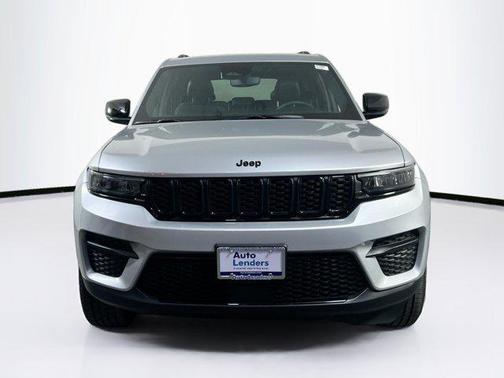 Silver Zynith 2023 Jeep Grand Cherokee Altitude