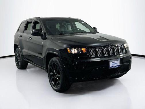 2022 Jeep Grand Cherokee Laredo