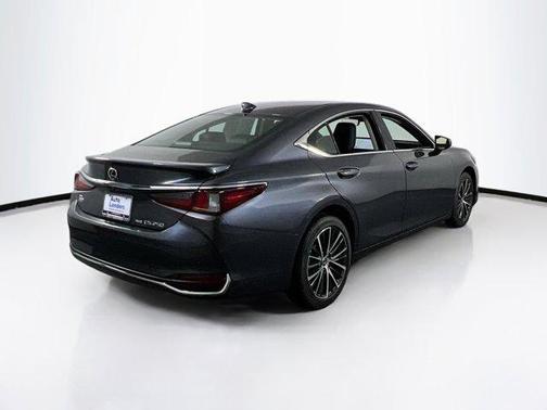 2023 Lexus ES 250 Base