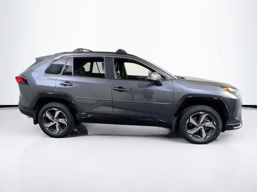 2024 Toyota RAV4 Prime SE