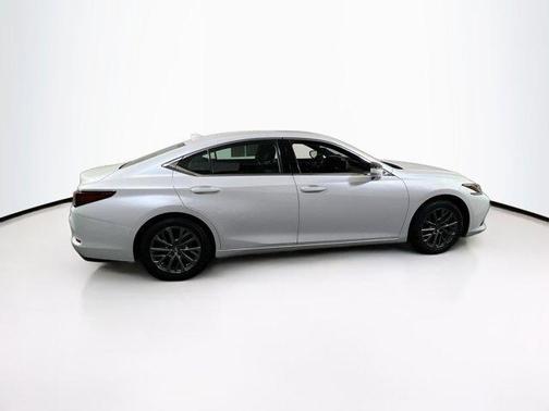 2022 Lexus ES 350 Base