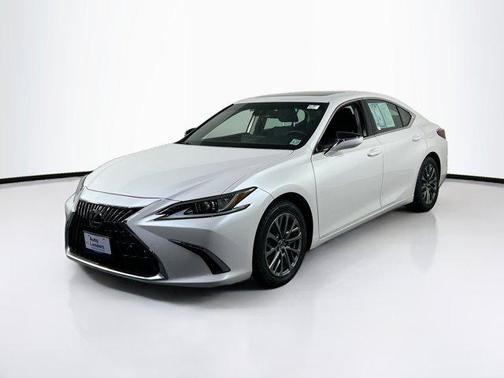2022 Lexus ES 350 Base