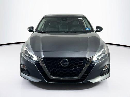2020 Nissan Altima SR FWD