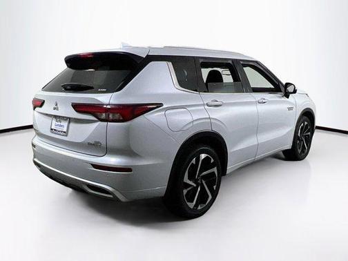 2023 Mitsubishi Outlander PHEV SEL