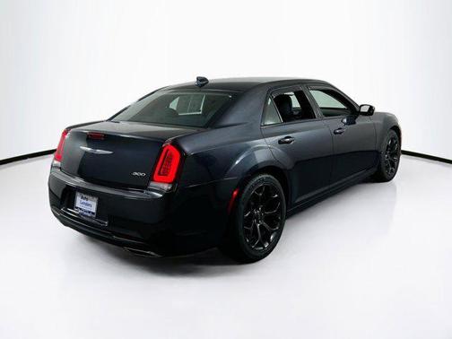 2019 Chrysler 300 Touring