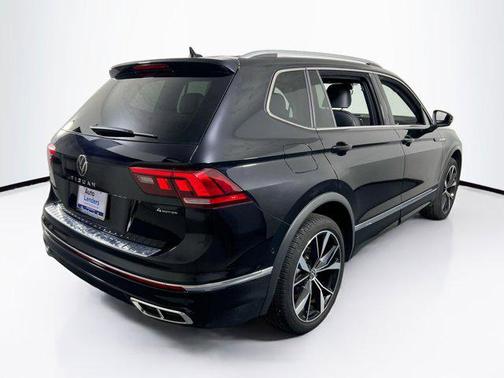 2022 Volkswagen Tiguan 2.0T SEL R-Line 4MOTION