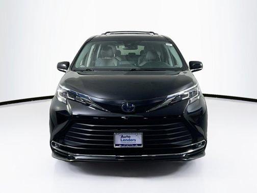 2021 Toyota Sienna XLE 7 Passenger