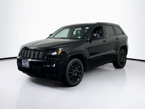 2022 Jeep Grand Cherokee Laredo