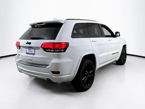 2022 Jeep Grand Cherokee Laredo