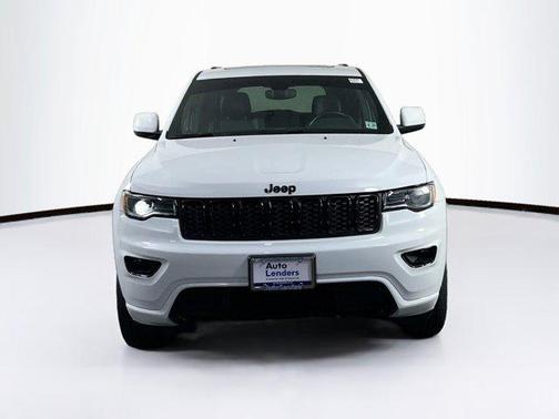 2022 Jeep Grand Cherokee Laredo