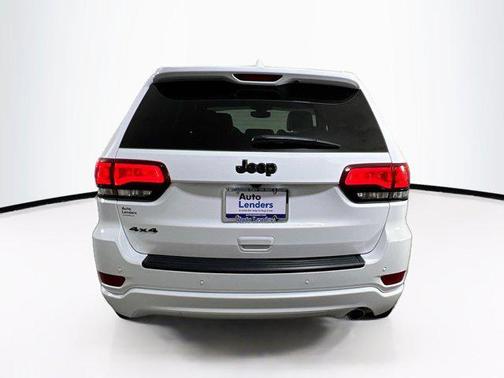 2022 Jeep Grand Cherokee Laredo