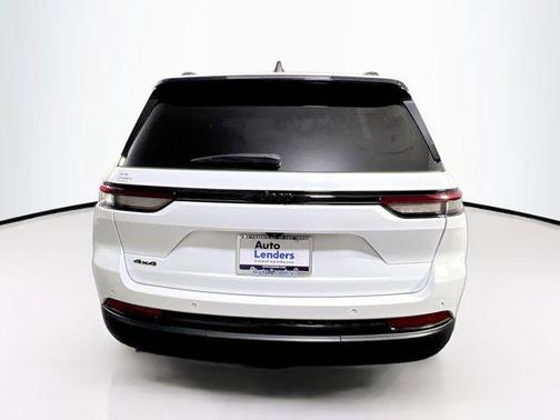 2022 Jeep Grand Cherokee Altitude