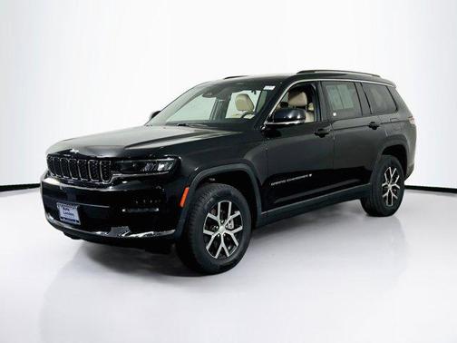 Diamond Black Crystal Pearlcoat 2023 Jeep Grand Cherokee L Limited
