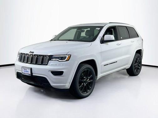 2022 Jeep Grand Cherokee Laredo
