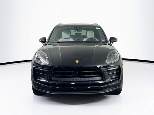 Black 2023 Porsche Macan Macan